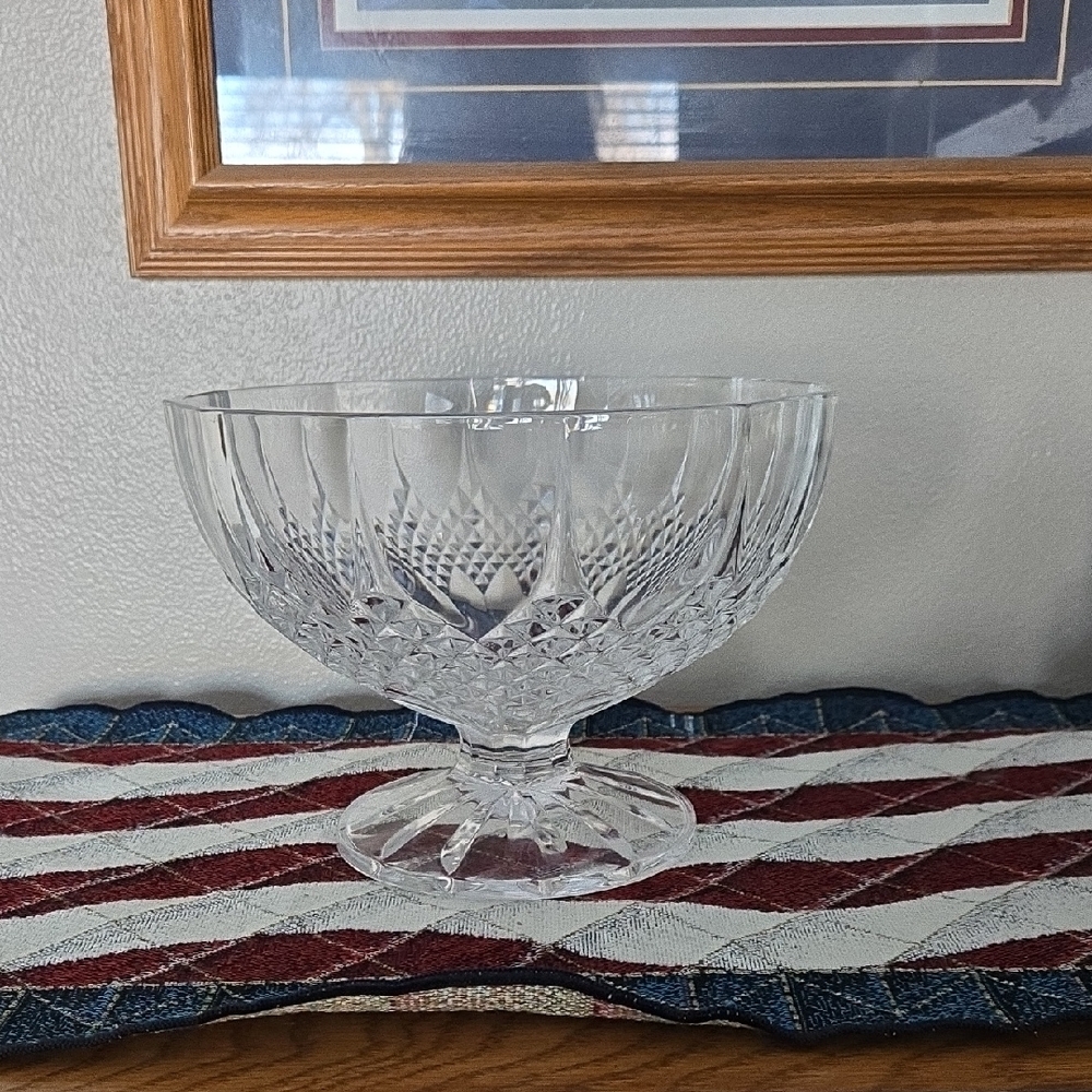  Cristal d'Arques-Durand Longchamp crystal footed bowl